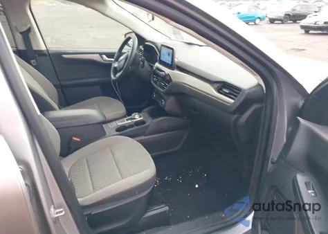 2021 Ford Escape Se Hybrid z USA, uszkodzony, nr VIN 1FMCU9BZ6MUB14323